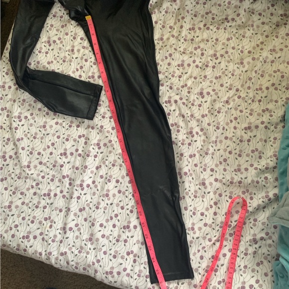 SPANX faux leather leggings in black size small - Picture 6 of 9